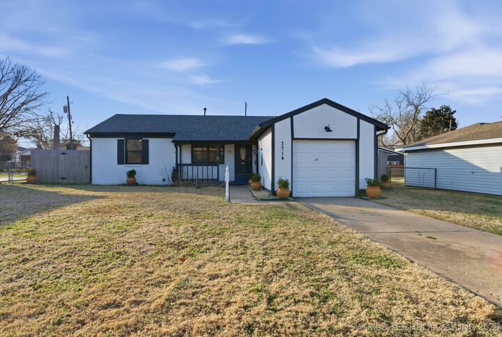Property Photo:  3714 E 2nd Place  OK 74112 