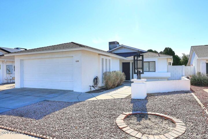 Property Photo: 505 W Fellars Drive AZ 85023