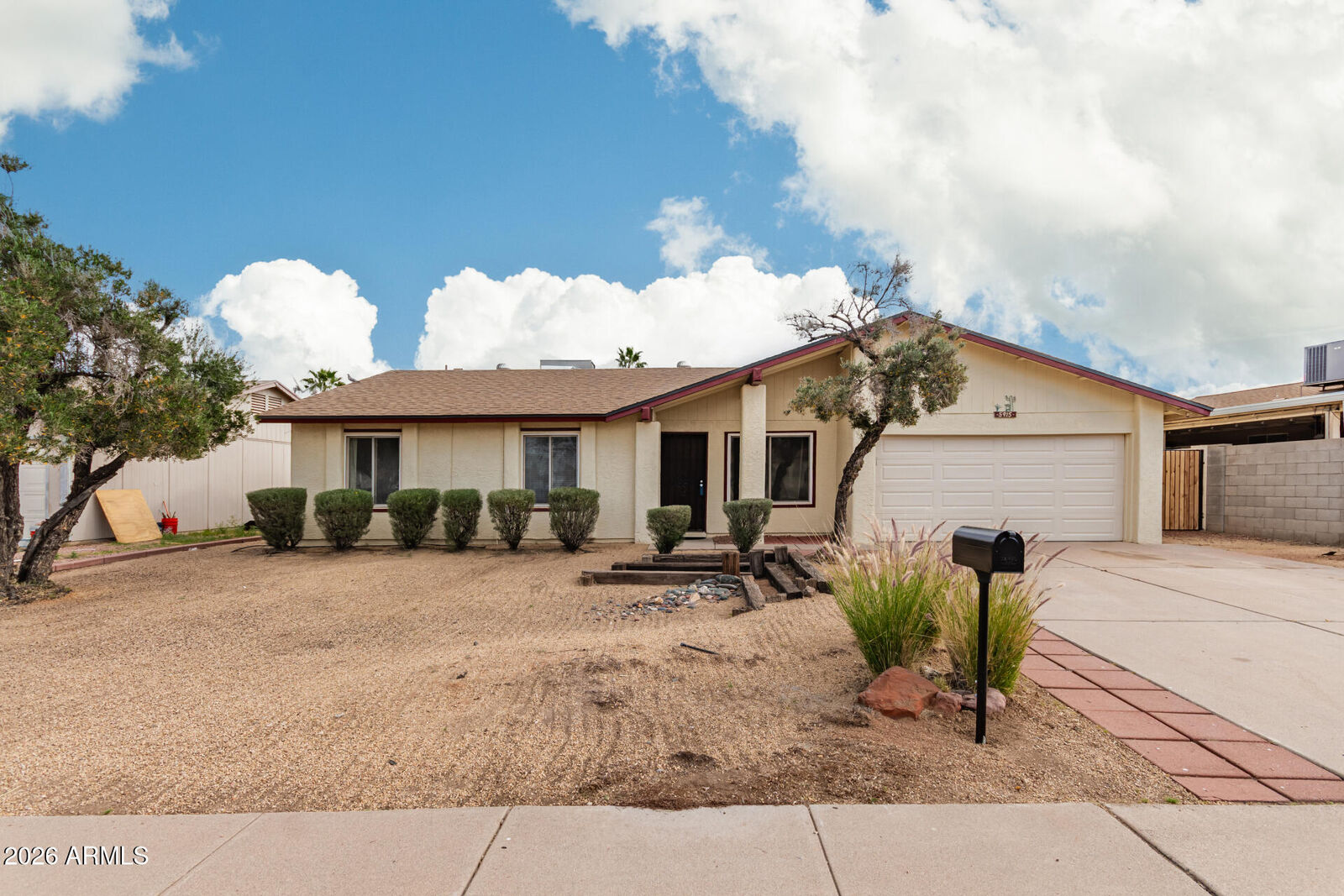 Property Photo:  5915 S Parkside Drive  AZ 85283 