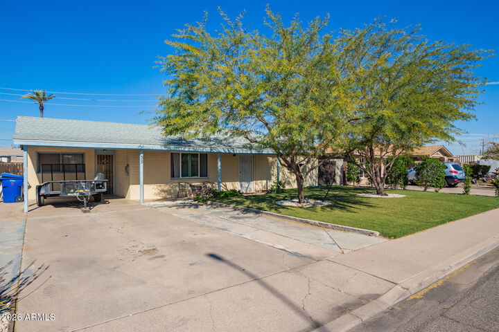 Property Photo:  35 S Doran --  AZ 85204 