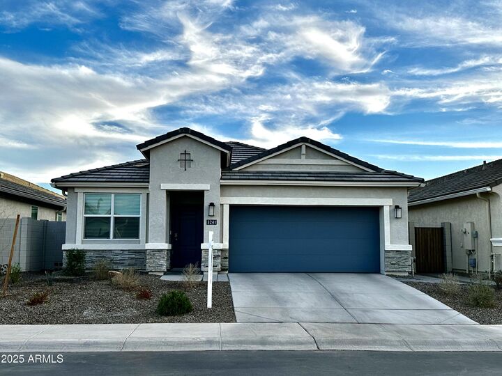 Property Photo:  3241 W Shanley Avenue  AZ 85212 