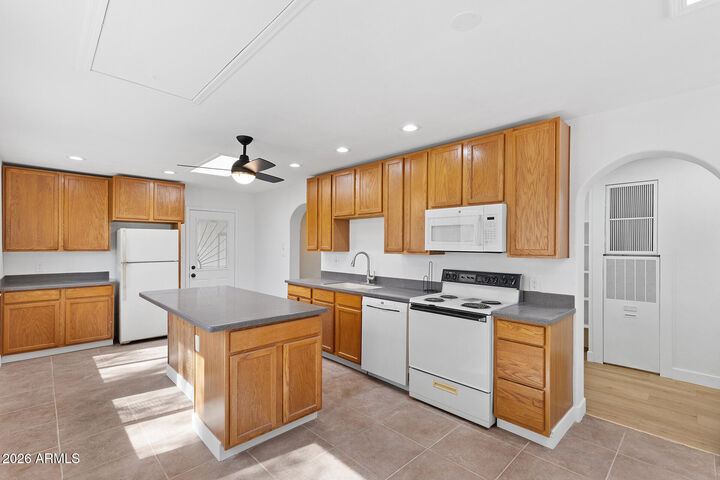 Property Photo:  1567 S Lawson Drive  AZ 85120 