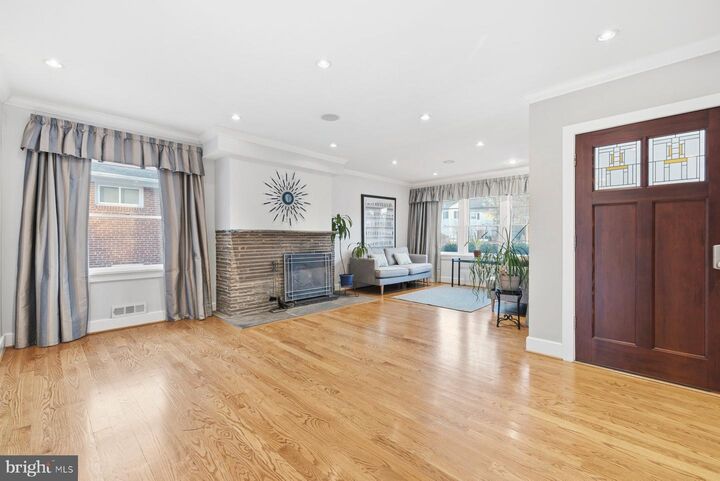 Property Photo:  11106 Orleans Way  MD 20895 