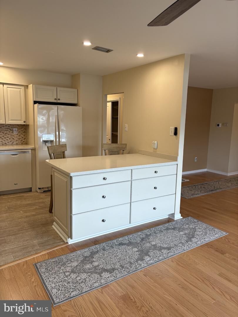 Property Photo: 215 Haddonfield Cmns 215 NJ 08033