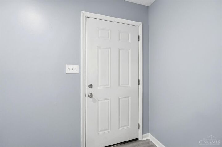 Property Photo:  807 Trustway Court  OH 45040 