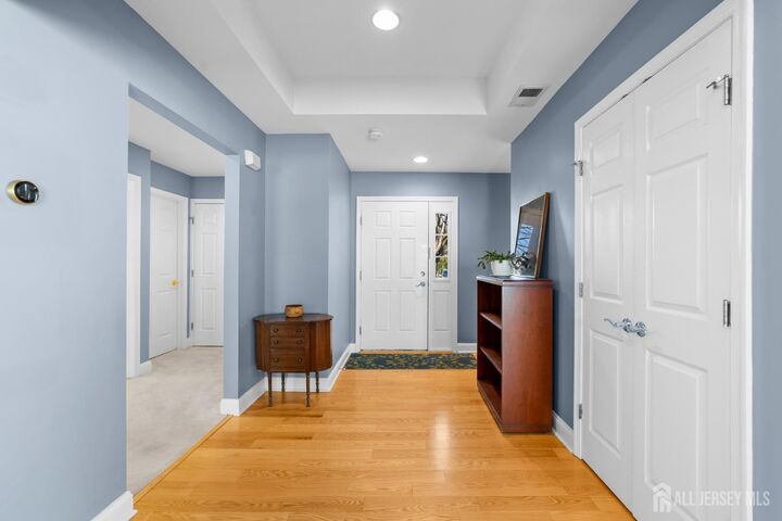 Property Photo:  47 Hedge Row Road  NJ 08540 