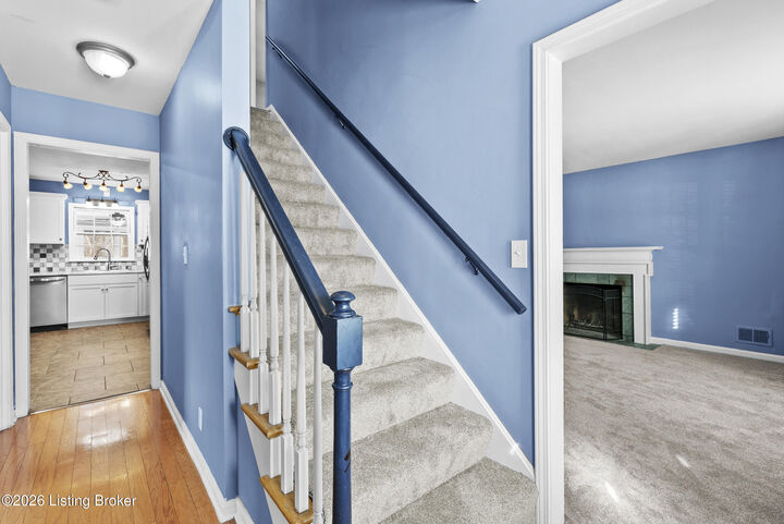 Property Photo:  4100 Roxbury Rd  KY 40218 