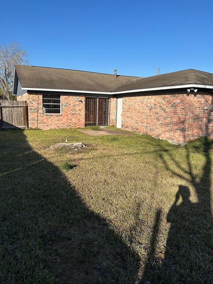 Property Photo:  3503 Prudence Drive  TX 77045 