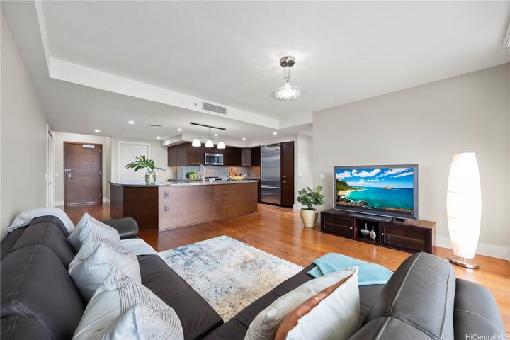 Property Photo:  1837 Kalakaua Avenue 1806  HI 96815 