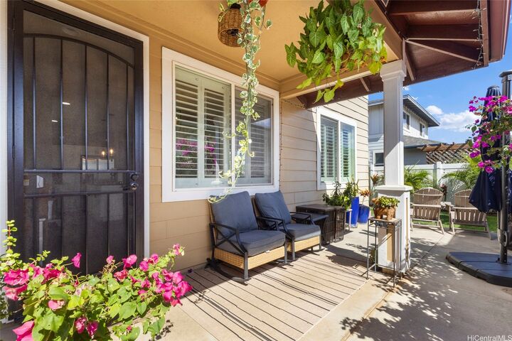 Property Photo: 1101 Kukulu Street 40 HI 96707