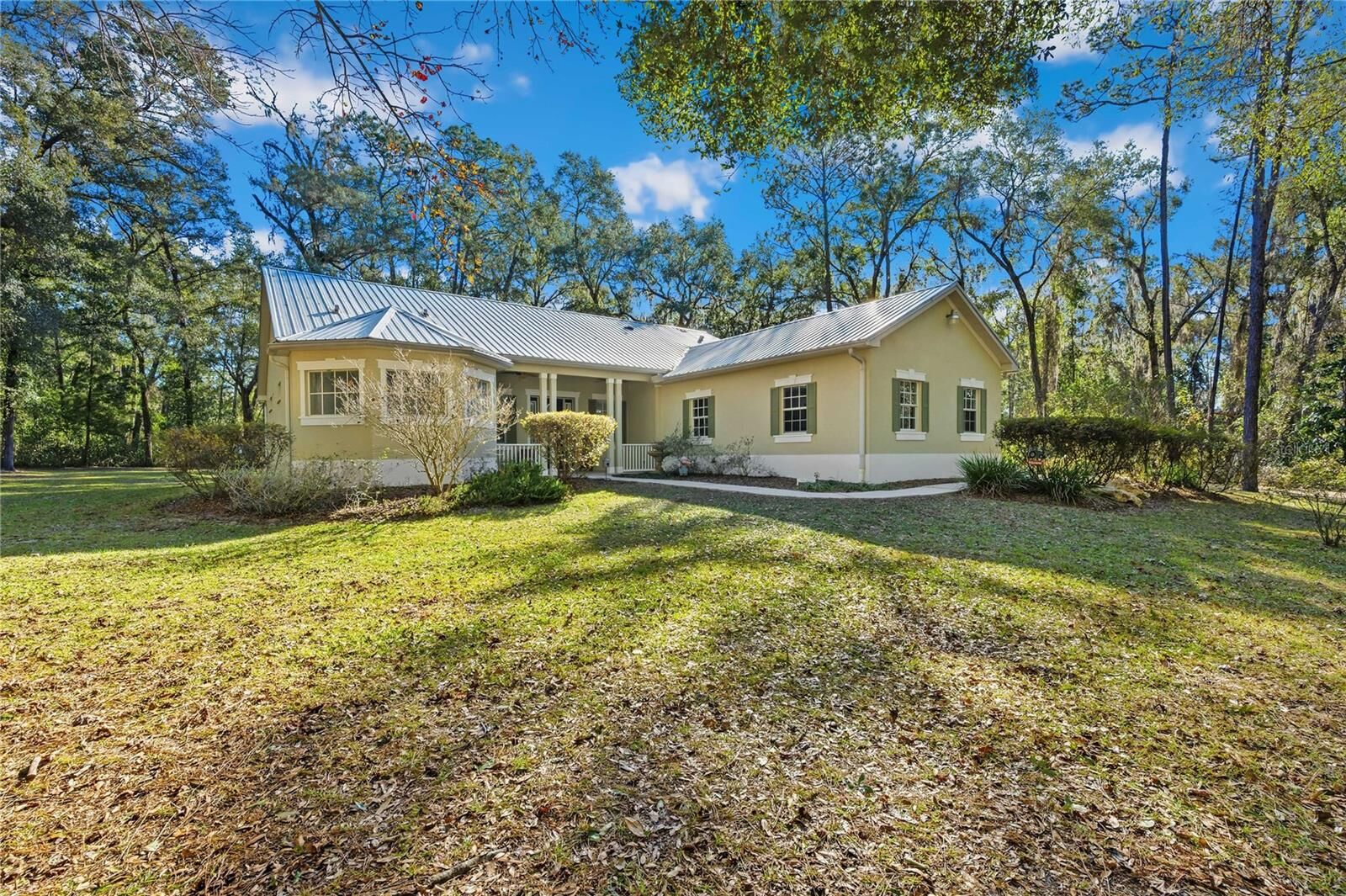 Property Photo:  34106 Trilby Road  FL 33523 