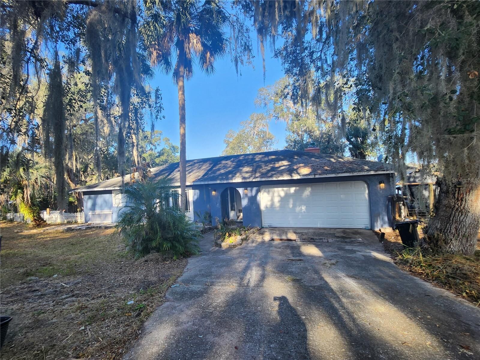 Property Photo:  25 Emerald Drive  FL 34472 