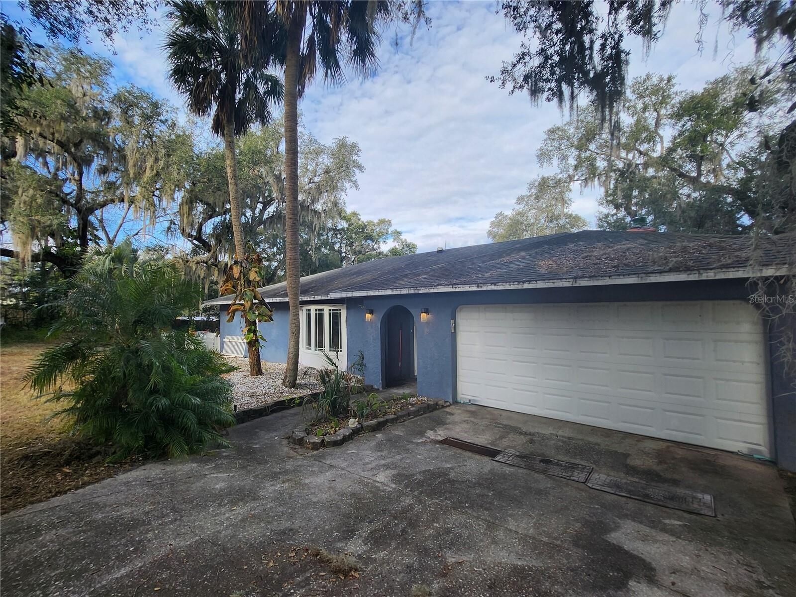 Property Photo:  25 Emerald Drive  FL 34472 