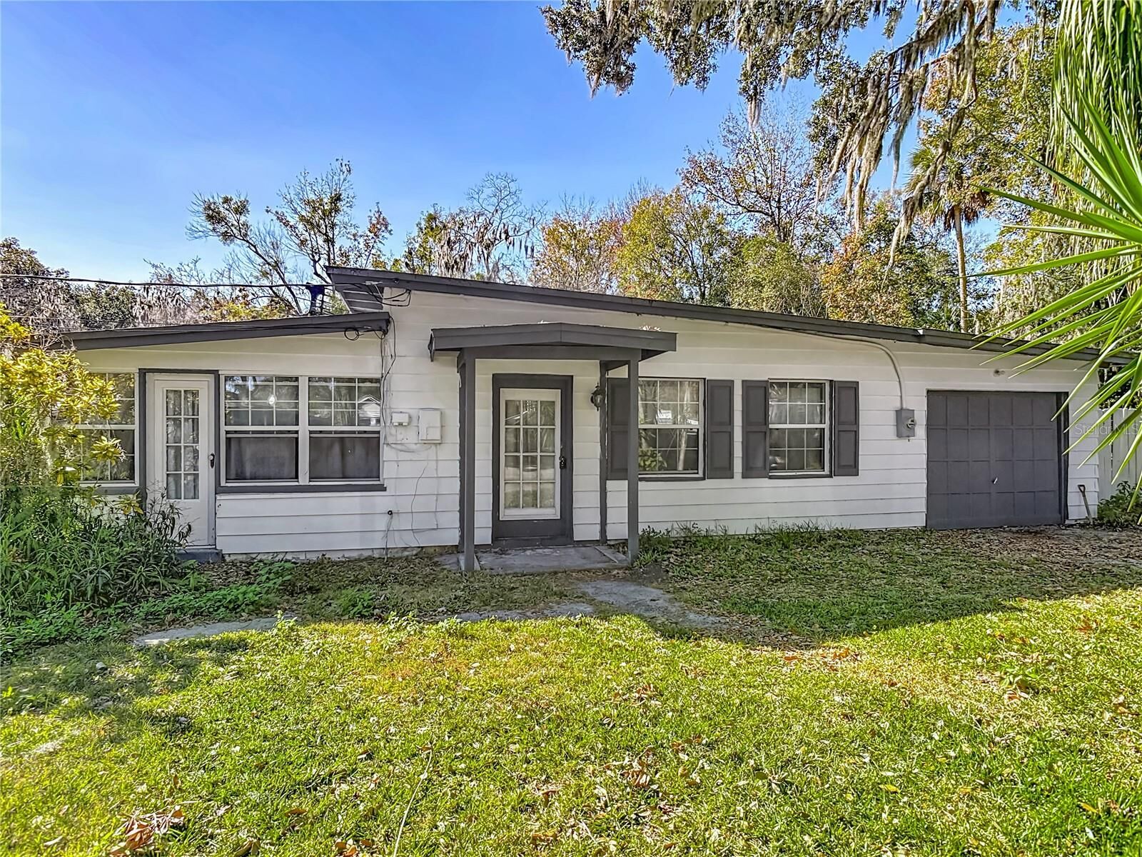 Property Photo:  210 Herb Court  FL 32129 
