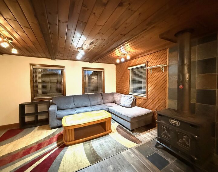 Property Photo:  406 Oxford Street  MI 48708 