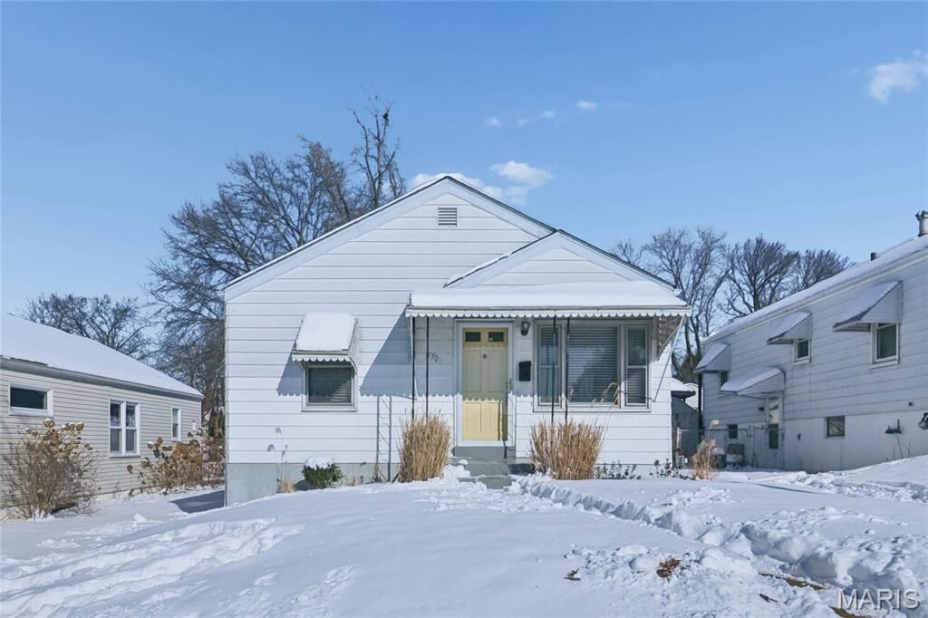 Property Photo:  5701 Arthur Avenue  MO 63139 