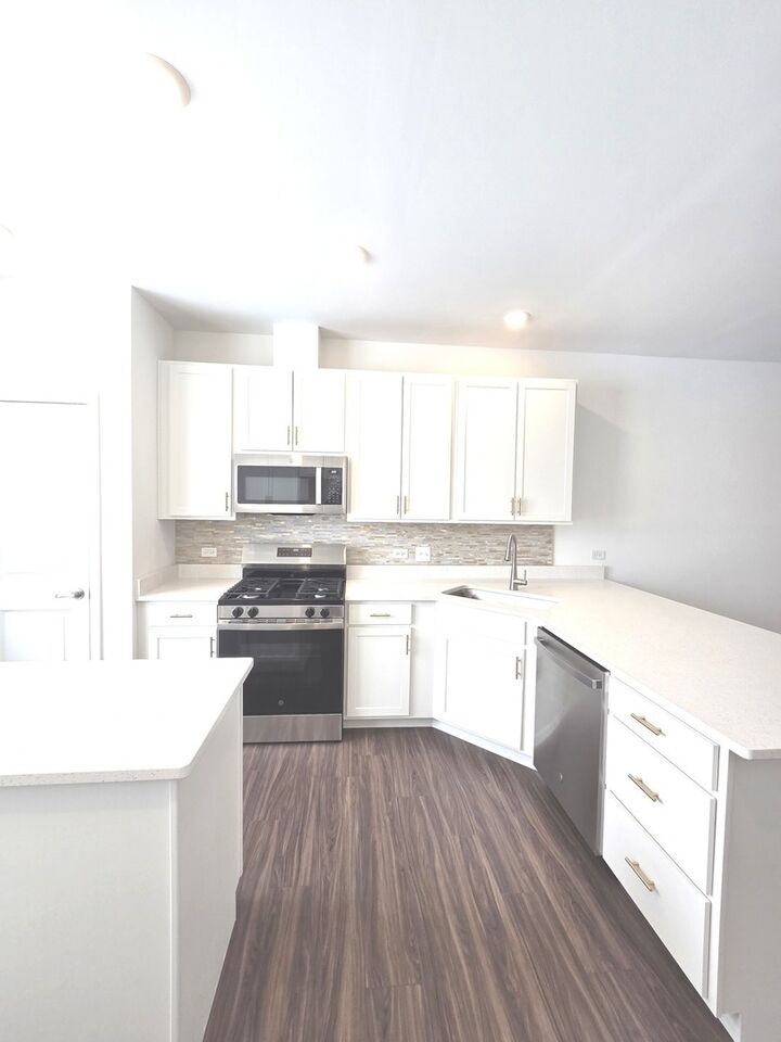 Property Photo:  14952 S Dyer Lane 14952  IL 60544 