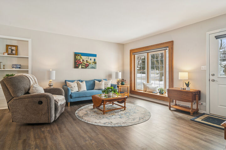 Property Photo:  11 Crestview Terrace  IL 60089 