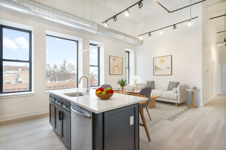 Property Photo:  3801 W 26th Street 304  IL 60623 