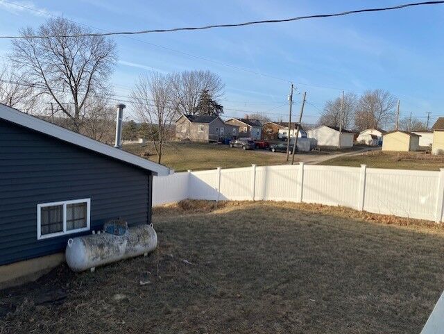 Property Photo:  109 W Iowa Street  IL 61362 