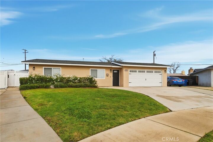 Property Photo:  1647 N Lake  CA 91764 