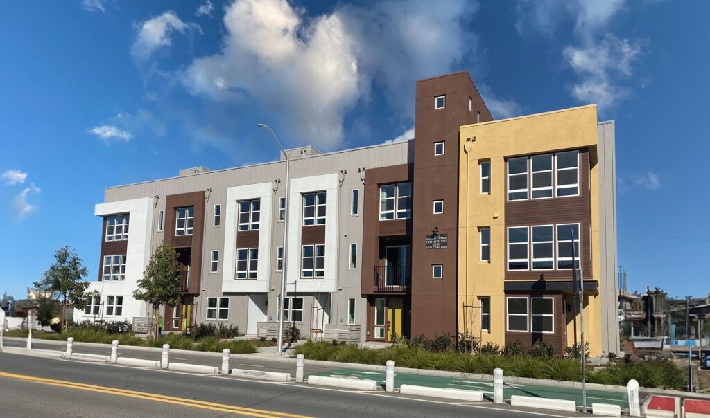 Property Photo:  2053 Clement Avenue  CA 94501 