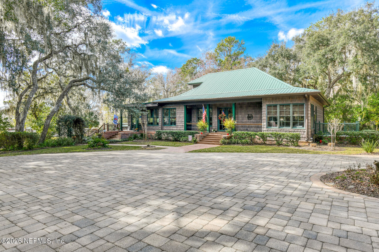 Property Photo: 131 Whitney Street FL 32189