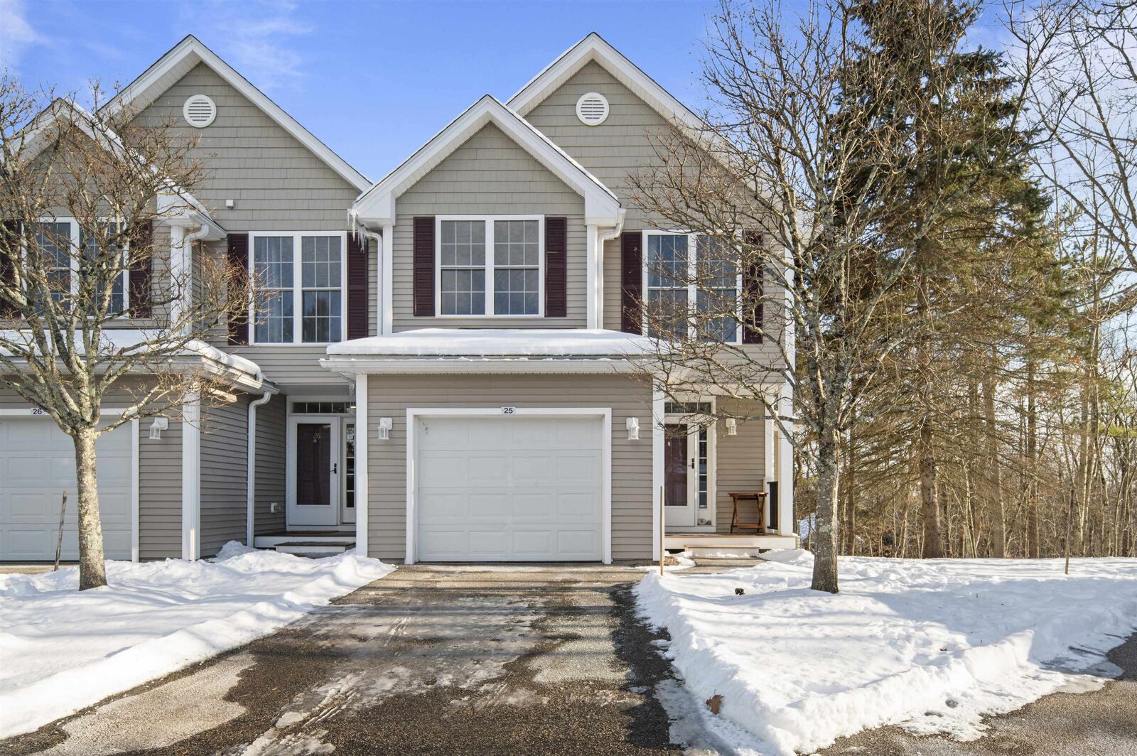 Property Photo:  25 Lilac Lane  NH 03857 