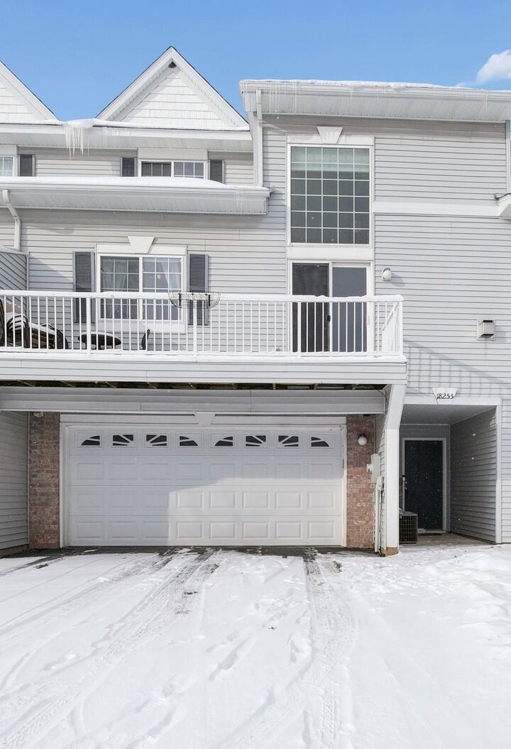 Property Photo:  18255 Kerrville Trail 304  MN 55044 