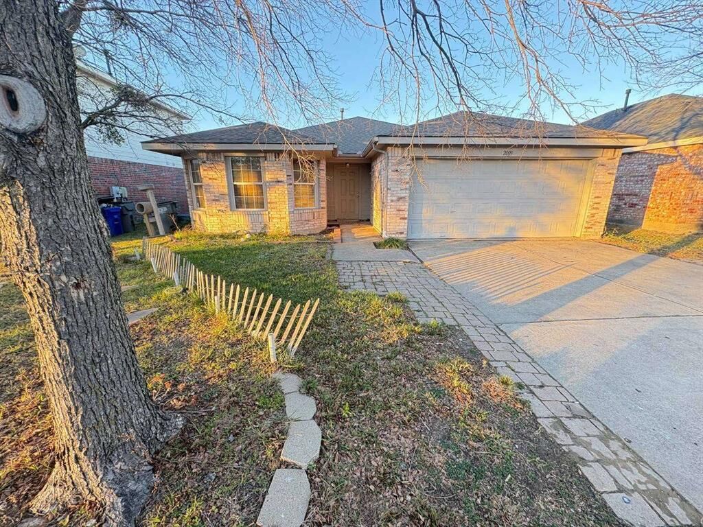 Property Photo:  2009 Brook Meadow Drive  TX 75126 