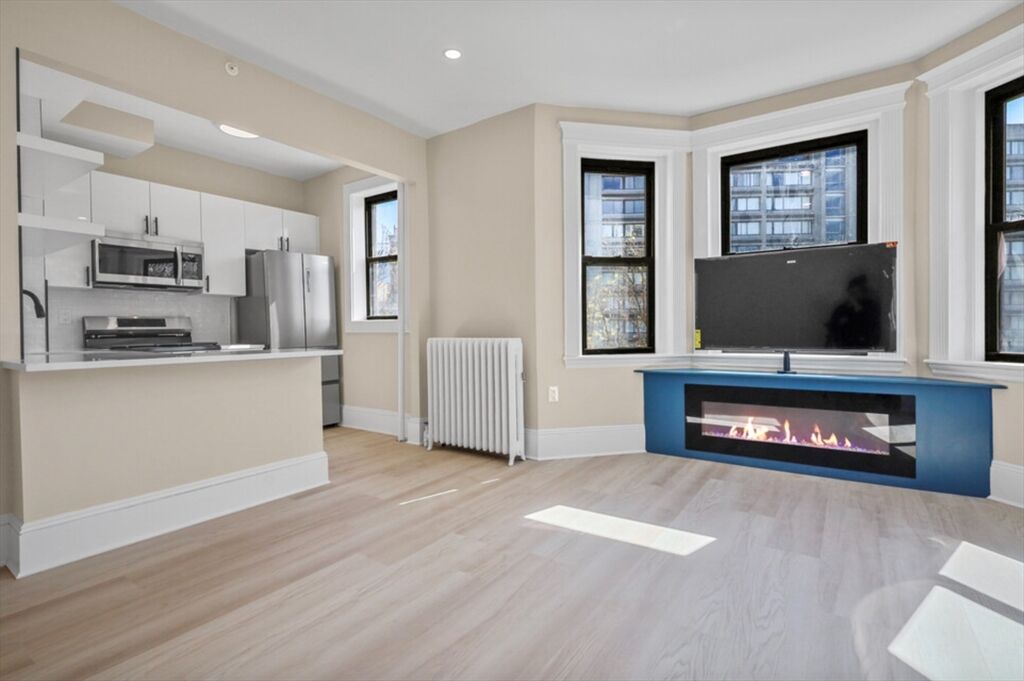 Property Photo:  41 Edgerly Rd 37  MA 02115 