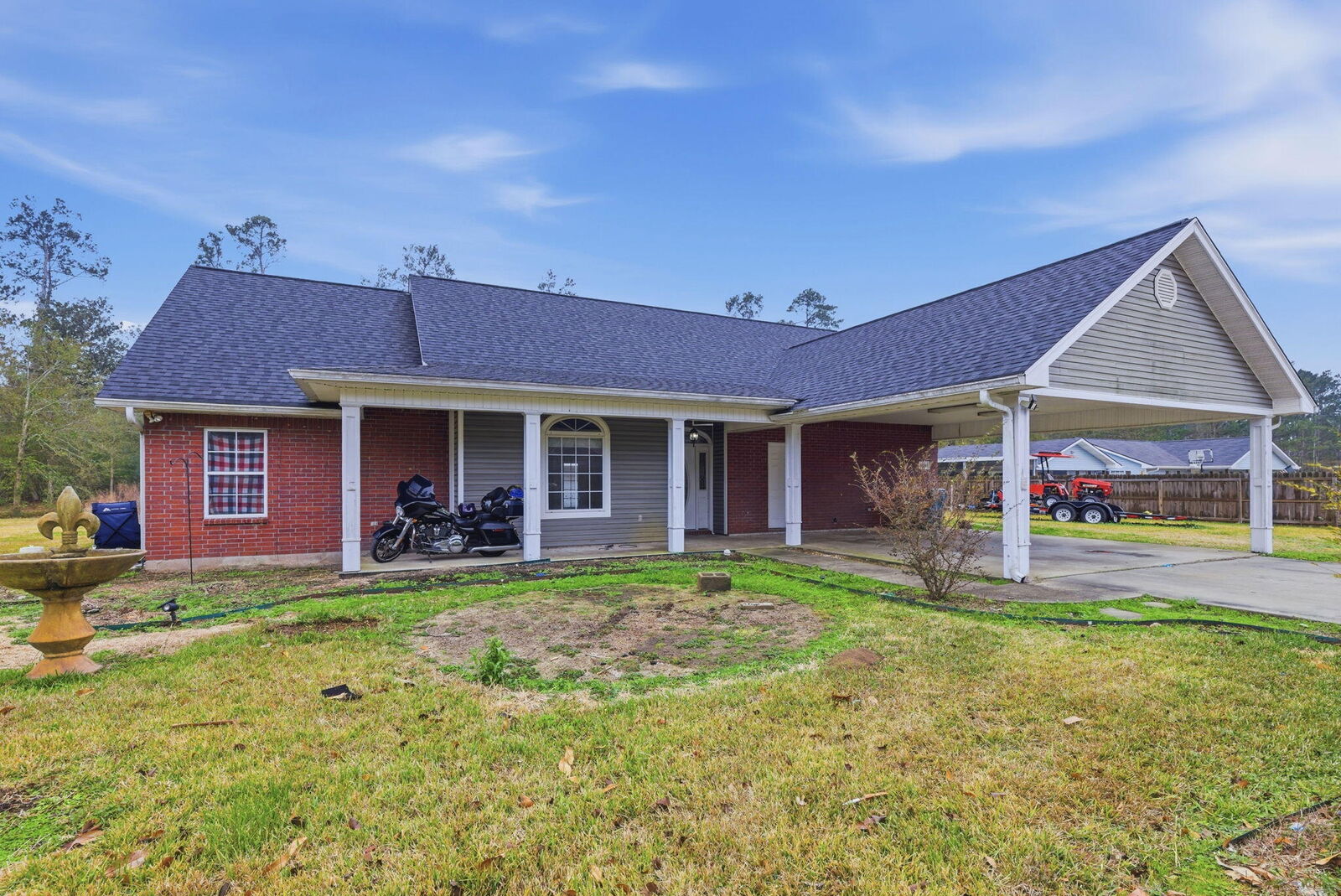 Property Photo:  2506 King Rd  LA 70663 