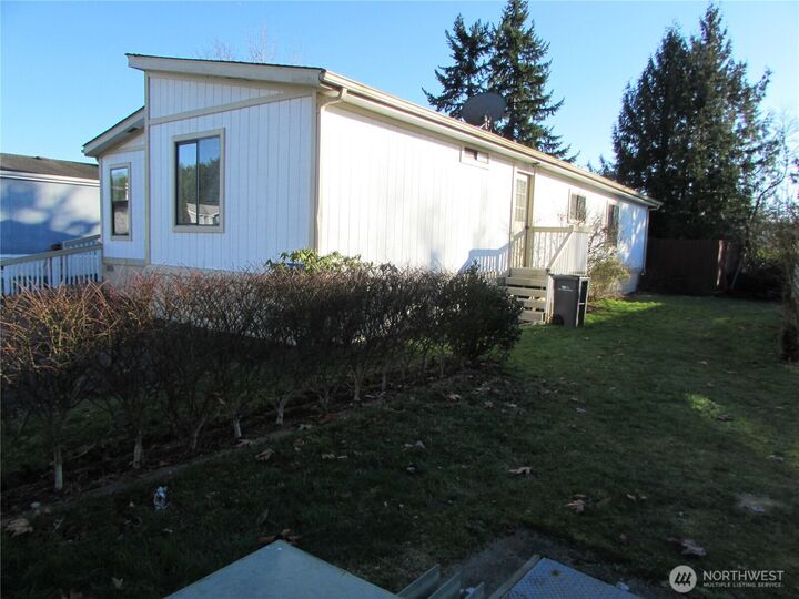 Property Photo:  19920  67th Avenue NE Sp 29  WA 98223 