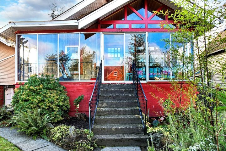 Property Photo: 1939 Gregory Way WA 98337