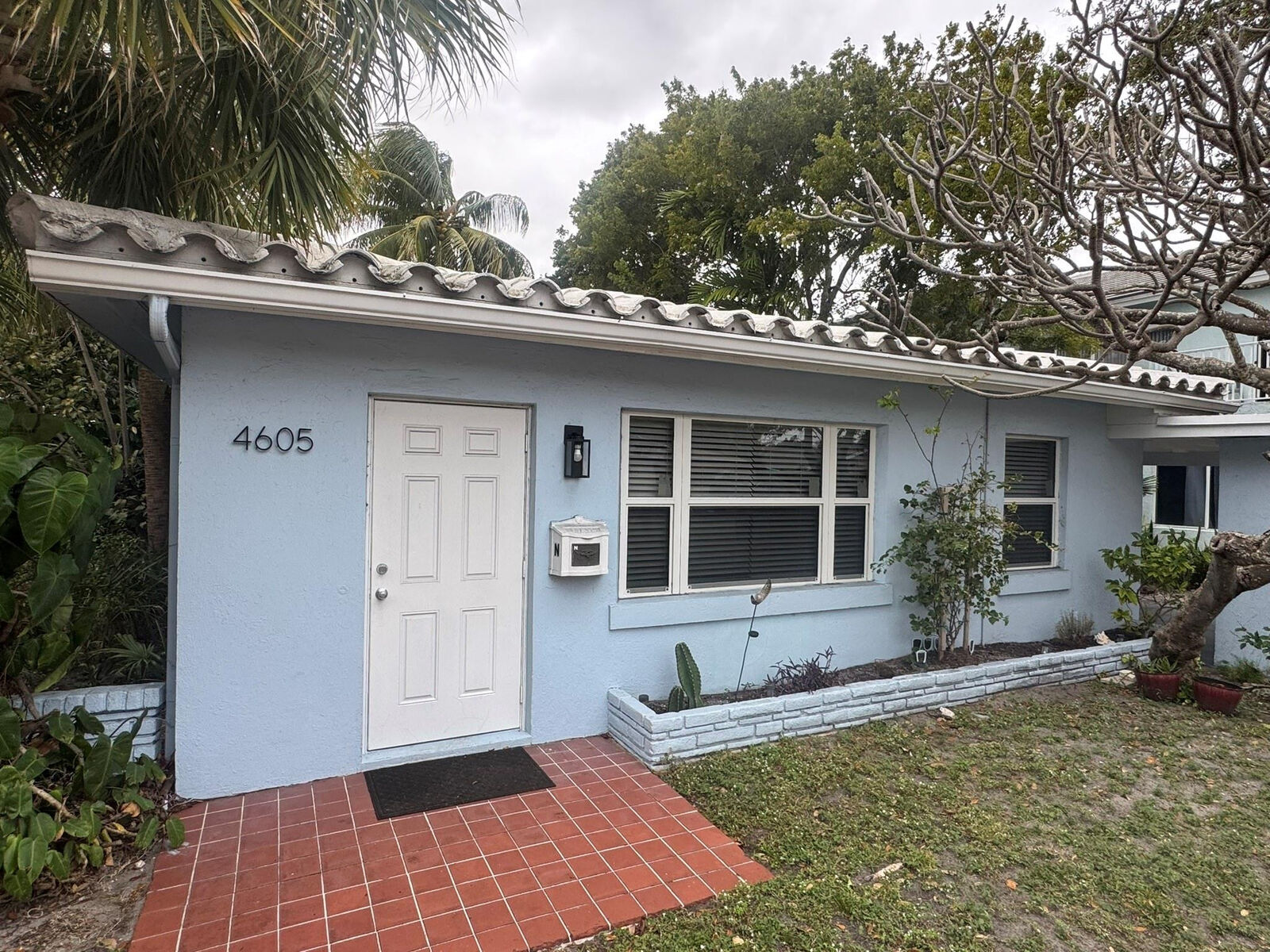 Property Photo: 4605 Poinciana Street N FL 33308