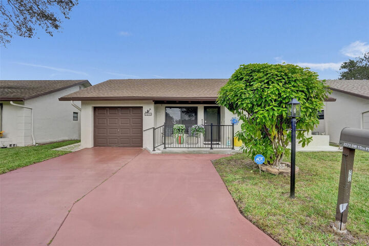 Property Photo:  2273 SW 15th Place  FL 33442 