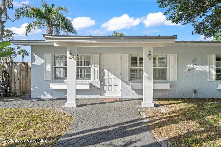 Property Photo:  9670 Mockingbird Lane  FL 32976 