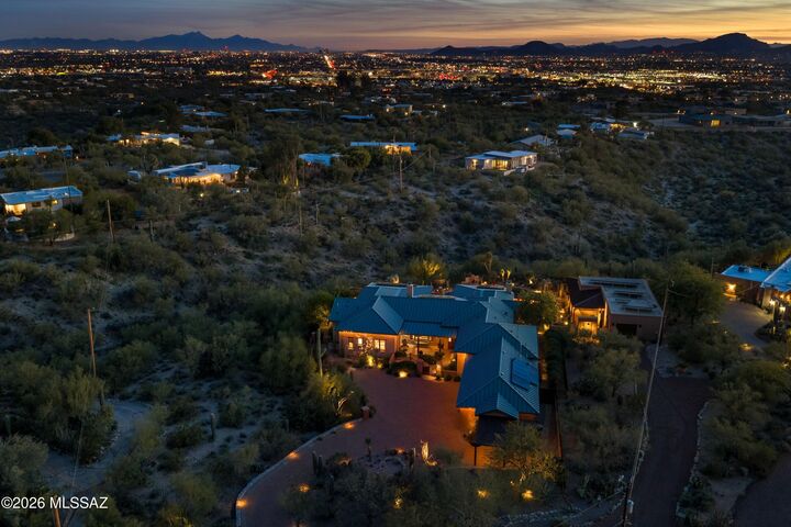 Property Photo:  5705 N Lady Lane  AZ 85704 