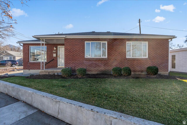 Property Photo:  1664 Hillcrest Ave E  UT 84106 