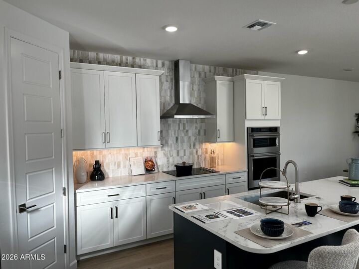 Property Photo:  10038 S 23rd Lane  AZ 85041 