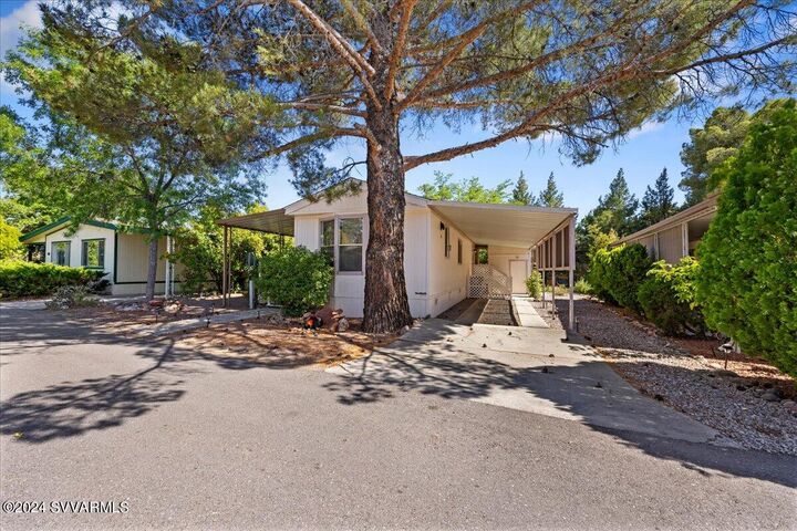 Property Photo: 6770 W State Route 89A 49 AZ 86336