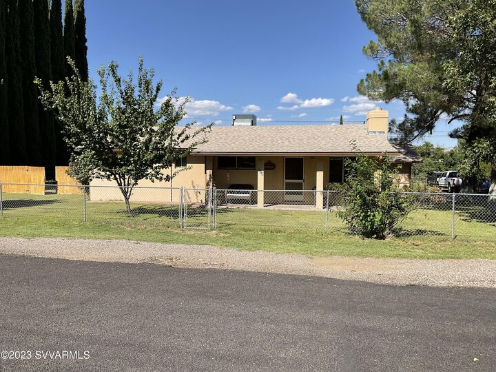Property Photo: 116 E Beech Street AZ 86326