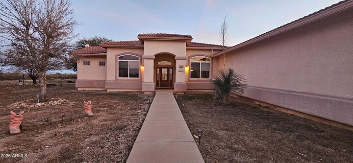 Property Photo:  1160 E Javelina Crossing Drive  AZ 85616 