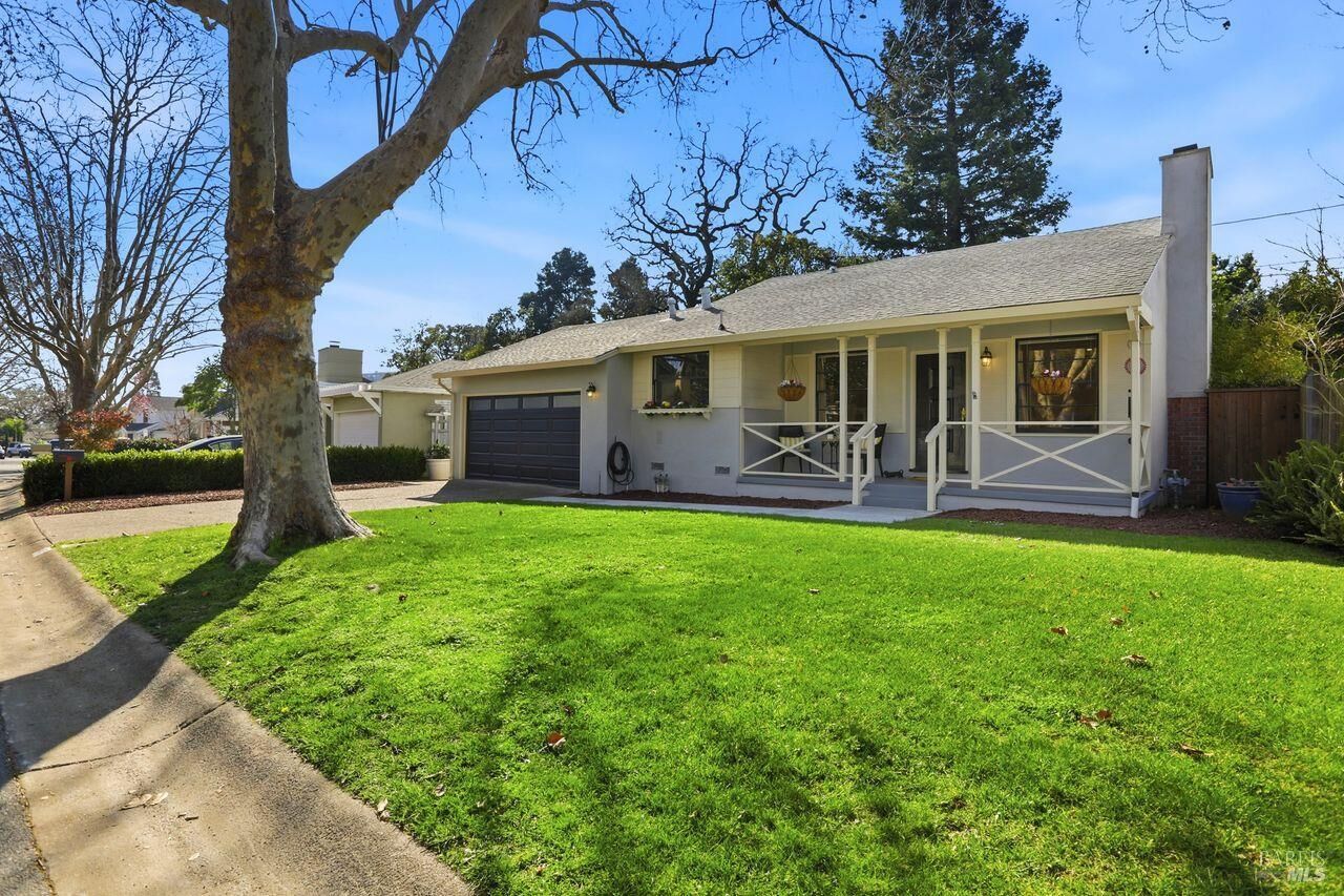 Property Photo: 41 Bretano Way CA 94904