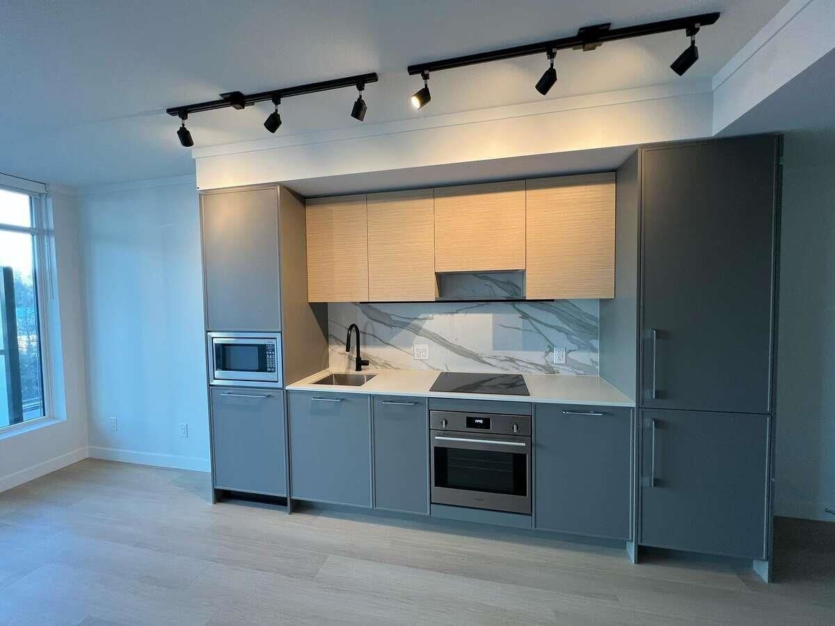 Property Photo: 13725 George Junction 507 BC V3T 0V7