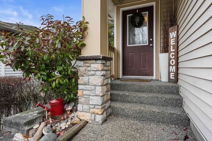 Photo de la propriété:  46906 Russell Road 3  BC V2R 5T3 