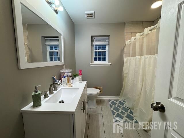 Property Photo:  17 Thomas Street 1  NJ 08882 