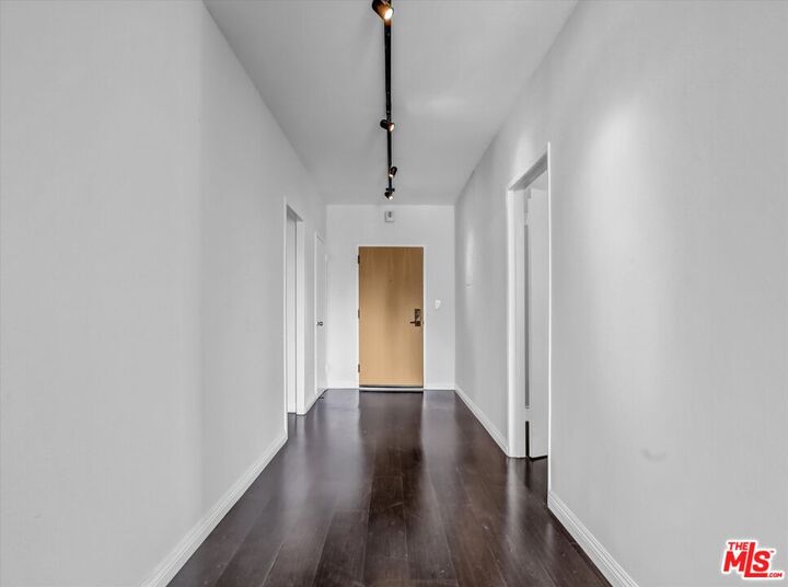 Property Photo: 999 N Doheny Dr CA 90069