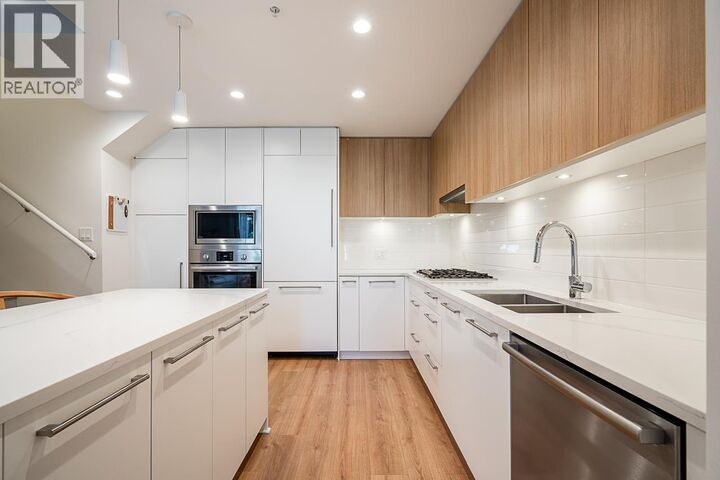 Property Photo:  2035 Glenaire Drive 103  BC V7P 1Y2 