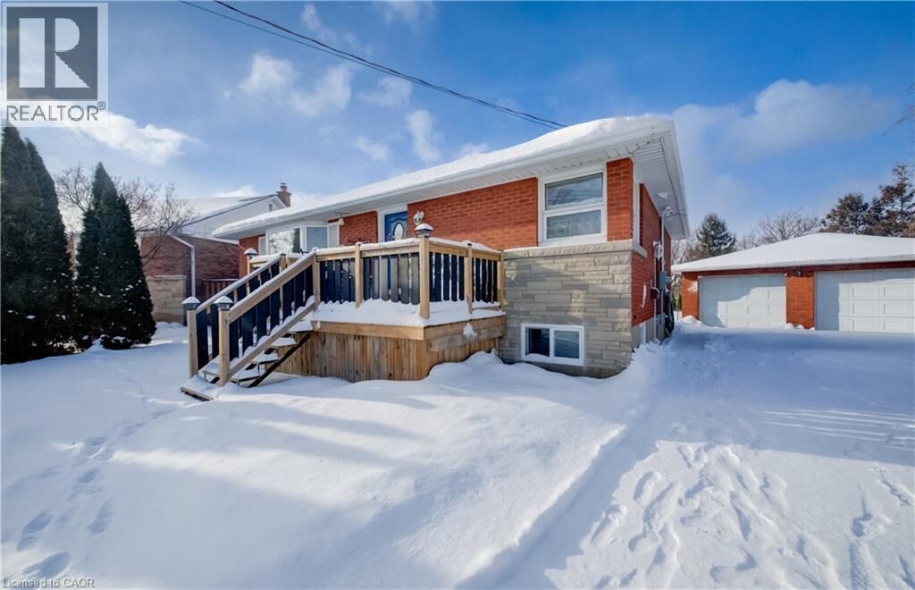 Photo de la propriété:  24 Alderney Avenue  ON L9A 2A5 